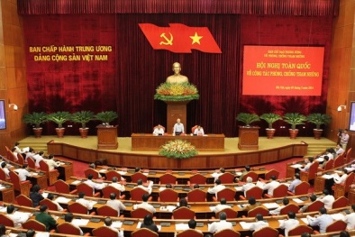 Trung ương họp chống tham nhũng